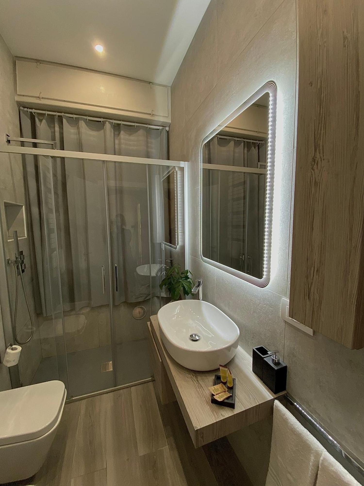 Casa Sara Como Lake Parcheggio Interno Privato Cernobbio Eksteriør bilde